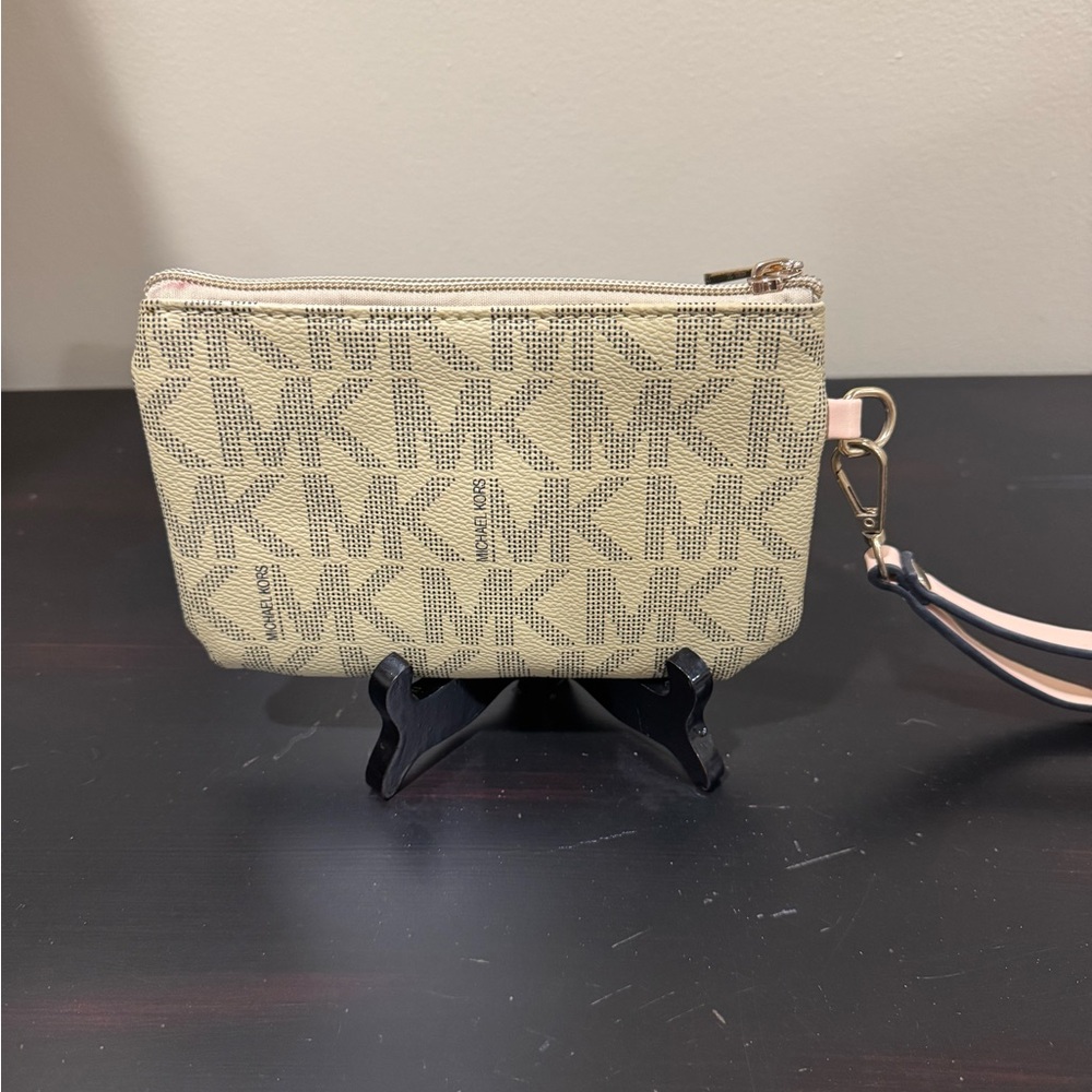 Michael Kors Vanilla Logo Wristlet